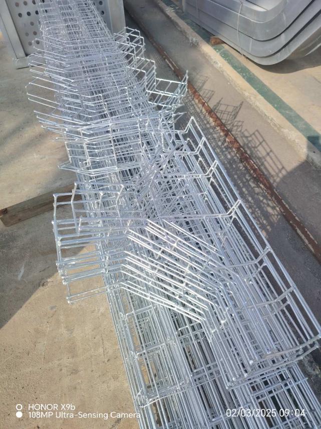 WIREMESH CABLE TRAYS
